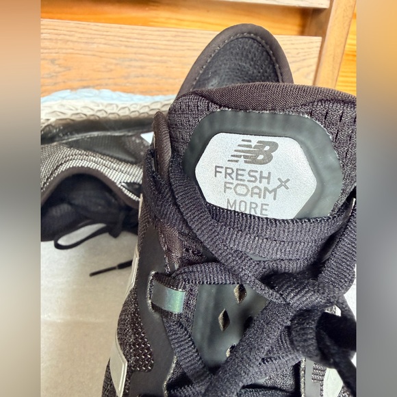 NEW BALANCE Fresh Foam More v2 size 9.5 for women - Picture 10 of 11